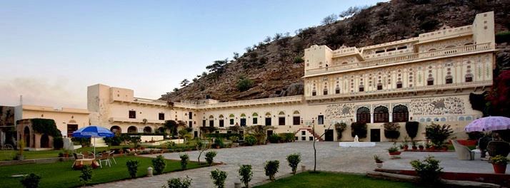 Castle Kalwar - Jaipur 01.jpg